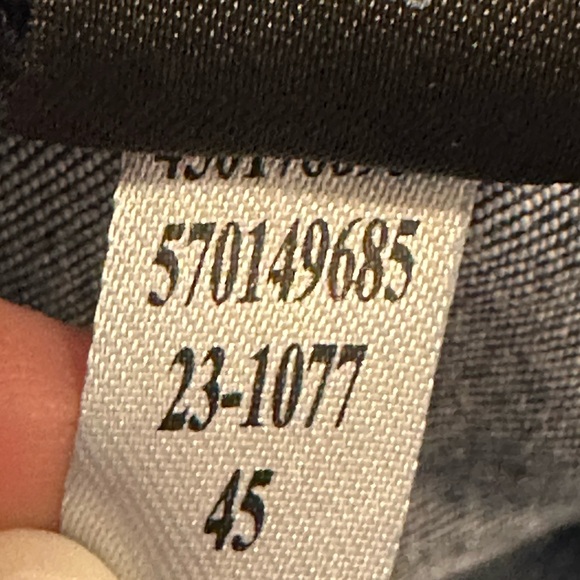 WHBM Skinny Leg Dark distressed denim. Size 12R - Picture 13 of 16